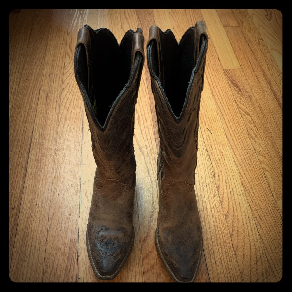Women’s Rawhide cowboy boots